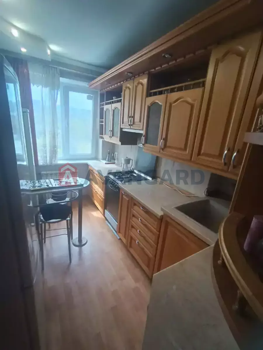 3 ����. ��������, 60/-/- ��. �., 7/9 ���� ���� 2