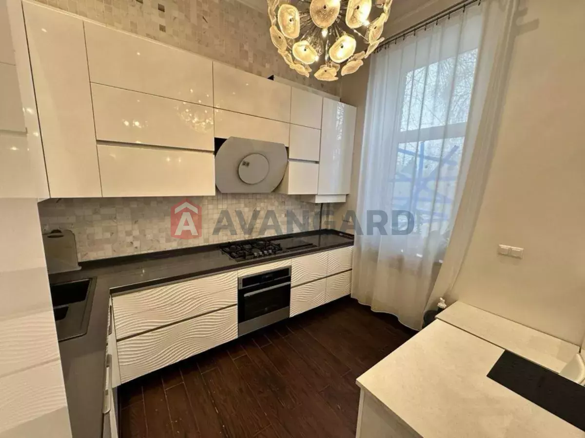 2 ����. ��������, 60/-/17 ��. �., 2/3 ���� ���� 3