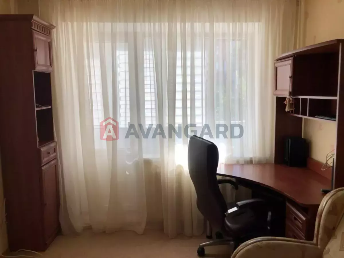 3 ����. ��������, 72/-/9 ��. �., 4/9 ���� ���� 7