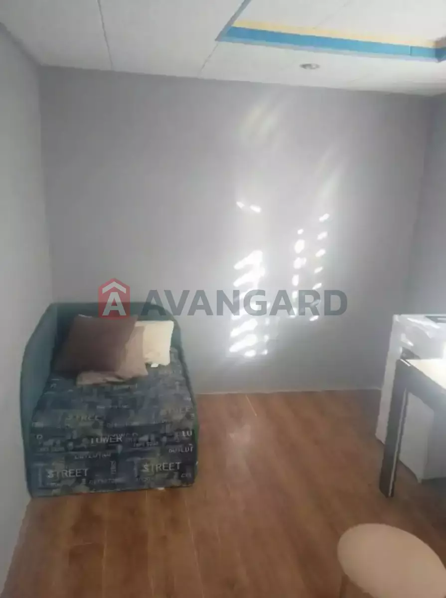 1 ��. ��������, 15/-/- ��. �., 3/5 ������ ���� 1