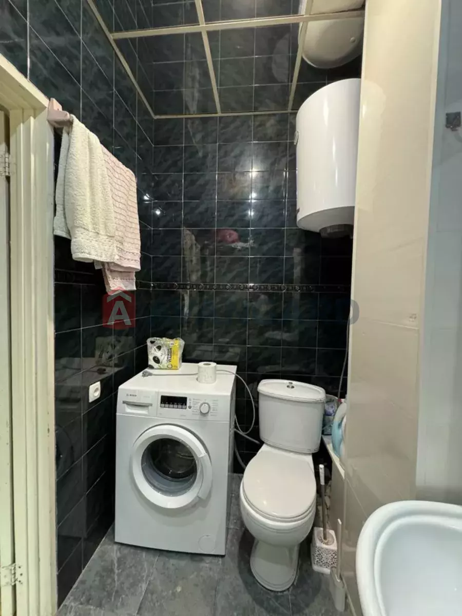 3 ��. ��������, 80/-/10 ��. �., 2/5 ������ ���� 3