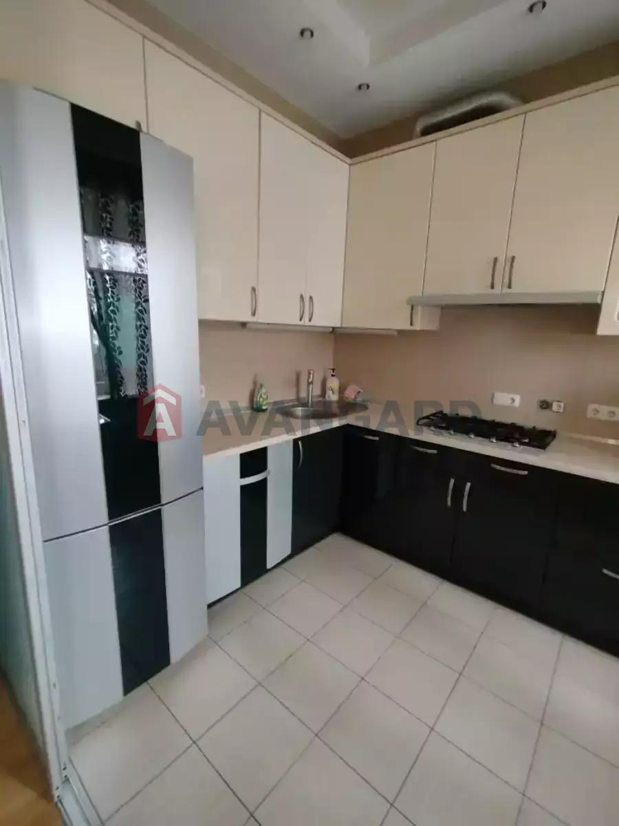 1 ��. ��������, 53/-/20 ��. �., 3/3 ������ ���� 9