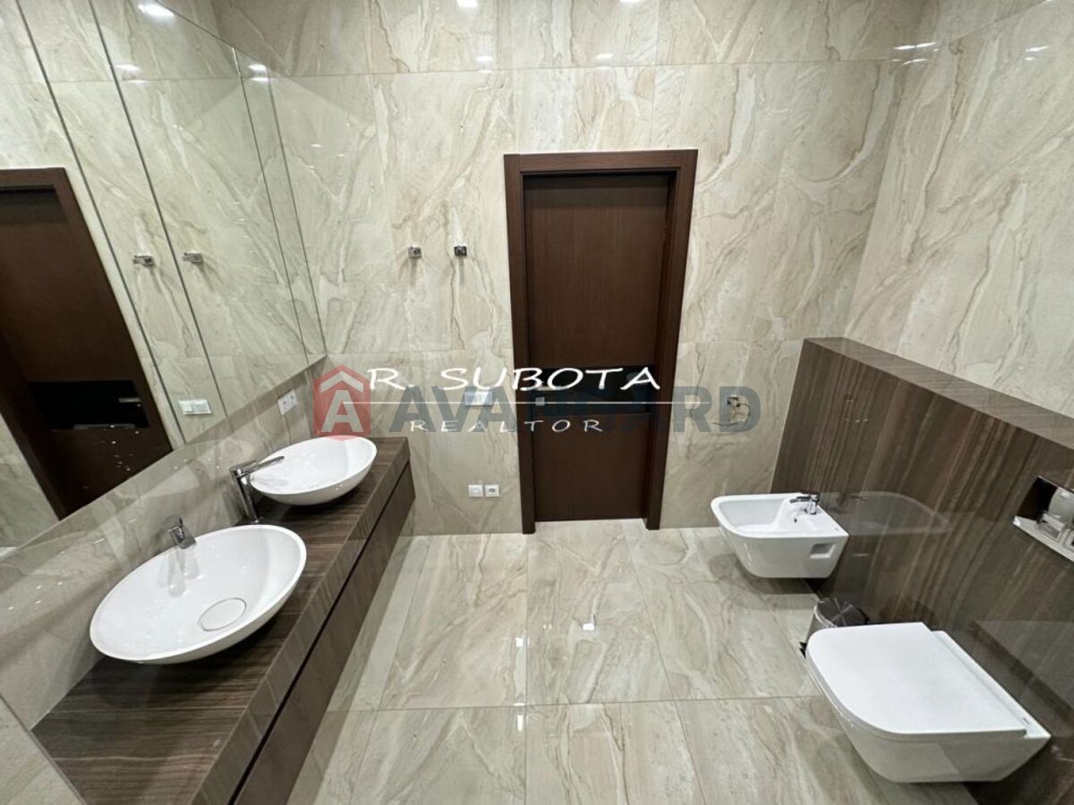 3 . , 112/-/- . ., 10/10   7