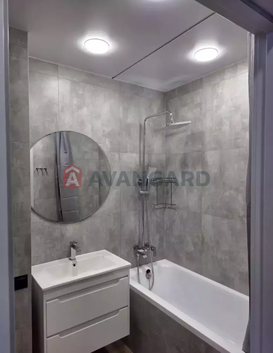 1 ����. ��������, 35/-/- ��. �., 9/10 ���� ���� 5