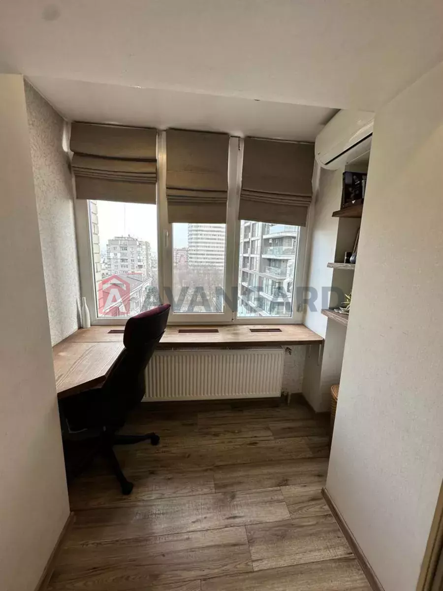 3 ����. ��������, 65/-/8 ��. �., 9/9 ���� ���� 11