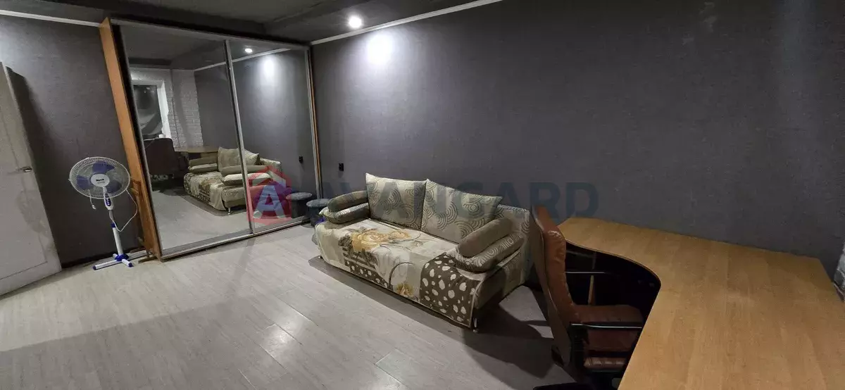 1 ��. ��������, 40/-/9 ��. �., 1/9 ������ ���� 4