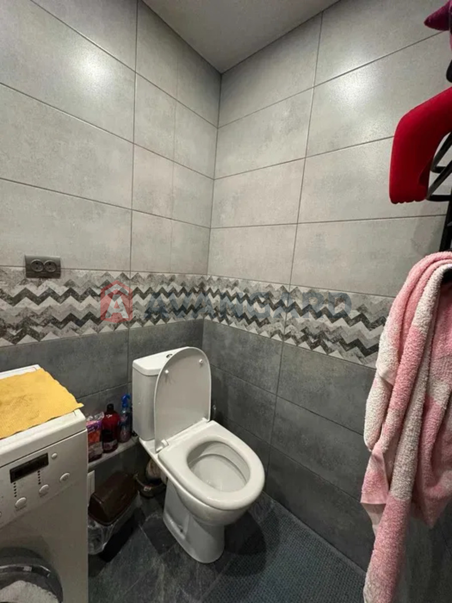 2 ��. ��������, 48/-/7 ��. �., 4/5 ������ ���� 3