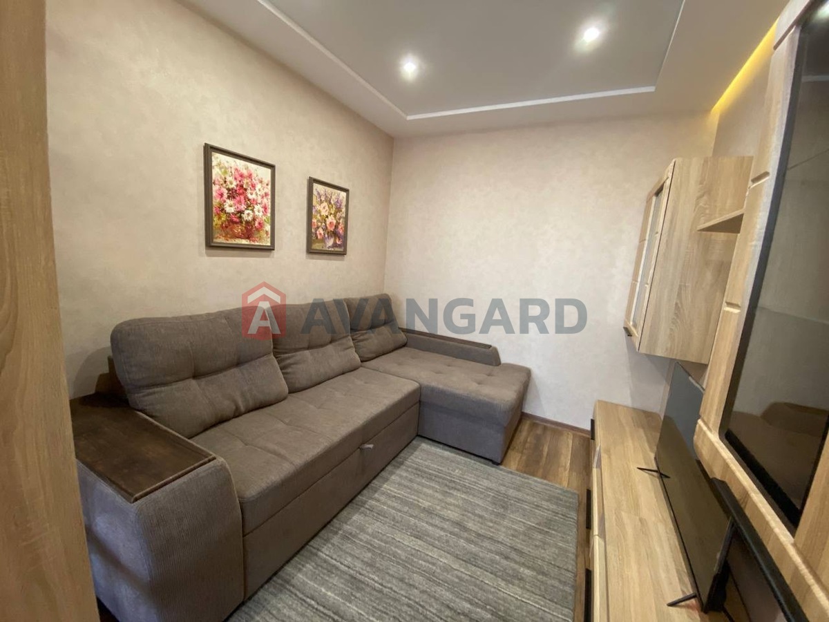 1 ����. ��������, 42/-/- ��. �., 12/12 ���� ���� 9