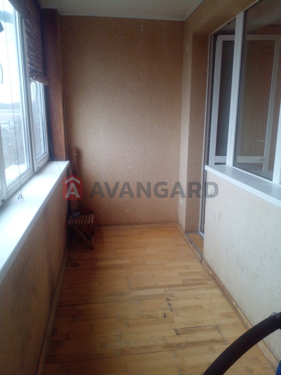 2 ����. ��������, 70/-/12 ��. �., 10/12 ���� ���� 11