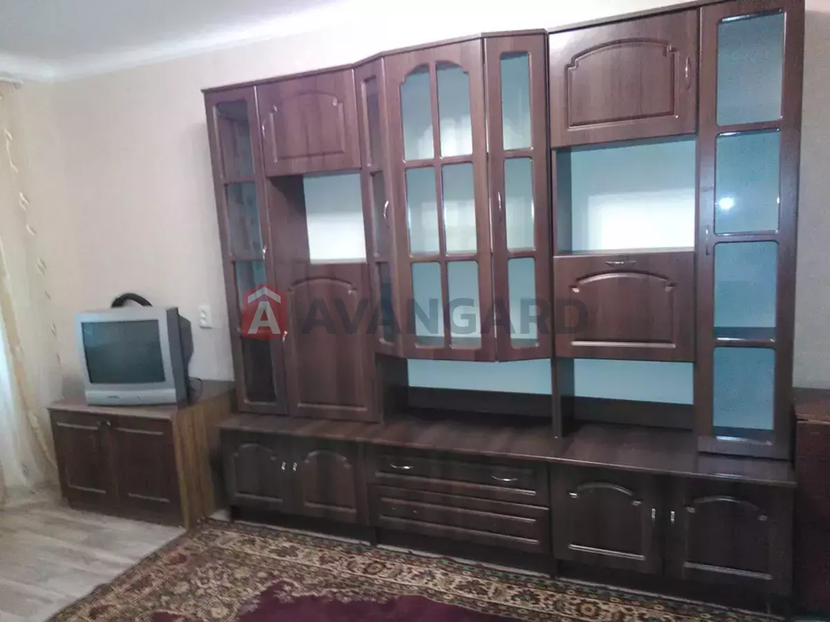 2 ����. ��������, 46/-/7 ��. �., 4/5 ���� ���� 10