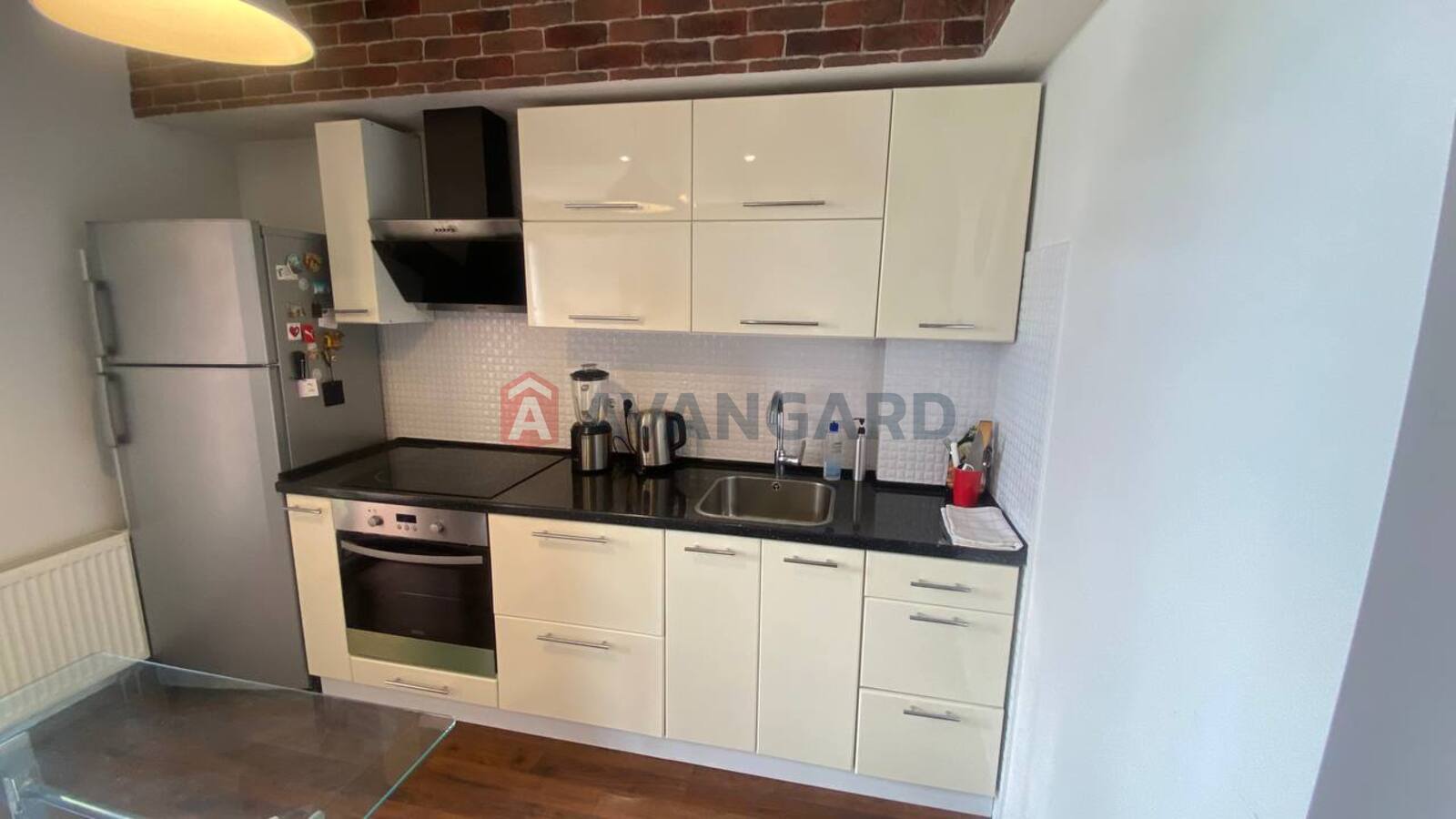 1 ����. ��������, 35.4 / 18 / 8 ��. �., 16/17 ���� ���� 12