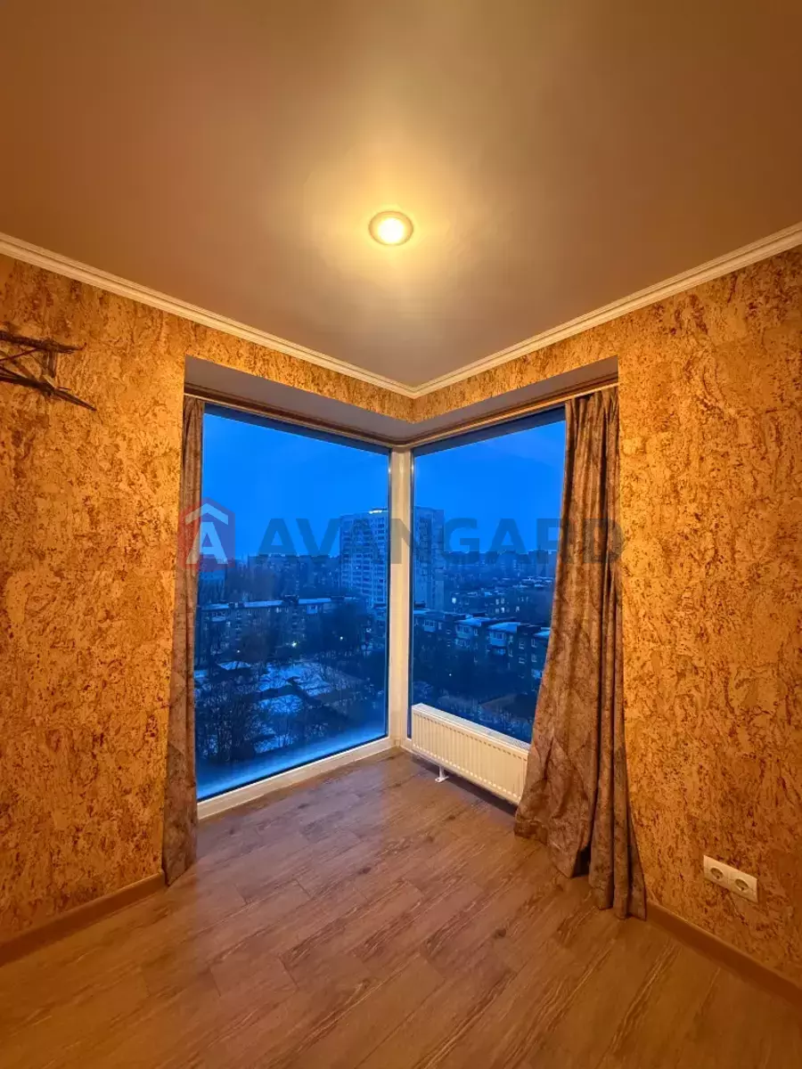 1 ����. ��������, 63/-/- ��. �., 10/10 ���� ���� 2