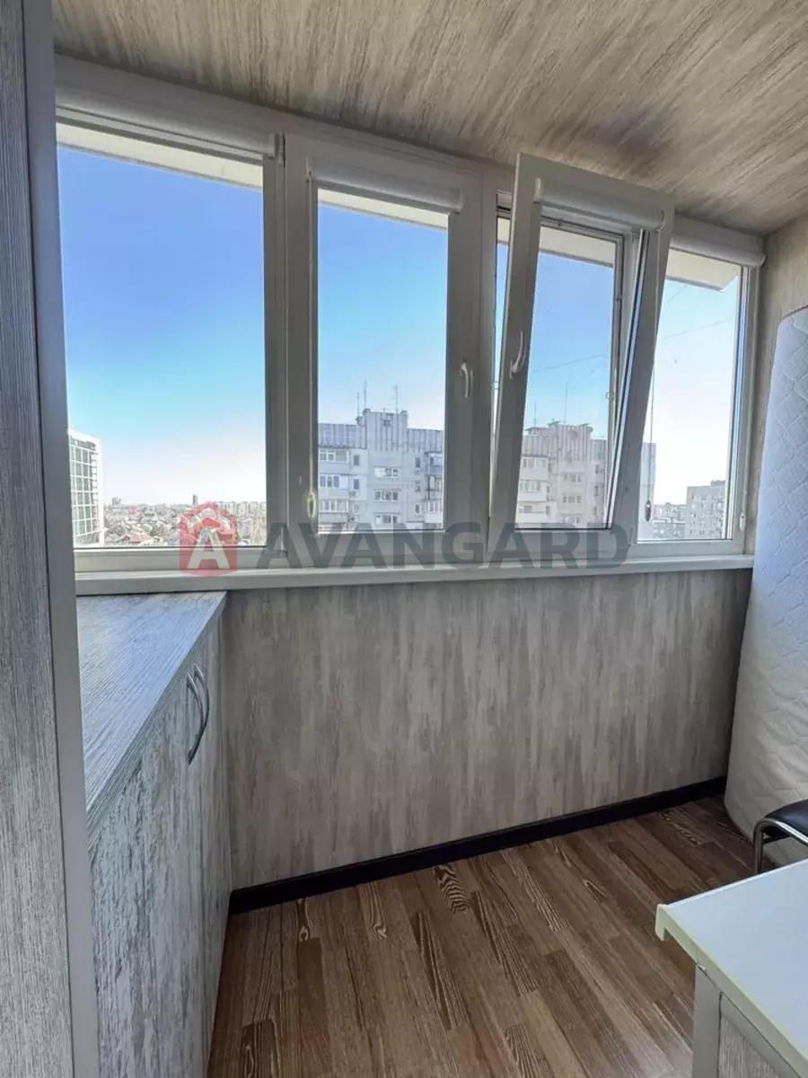 3 ����. ��������, 64/-/15 ��. �., 7/9 ���� ���� 15