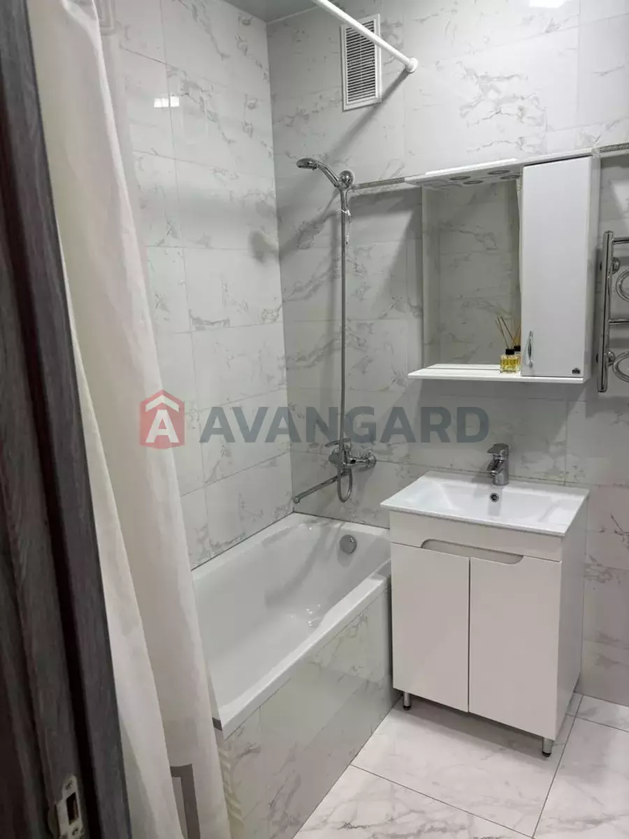 2 ����. ��������, 46/-/20 ��. �., 8/10 ���� ���� 20