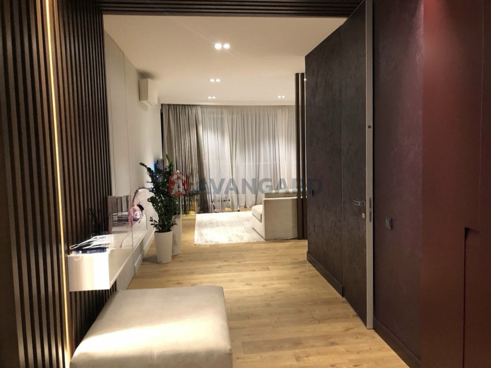 3 ��. ��������, 118/-/25 ��. �., 13/24 ������ ���� 6