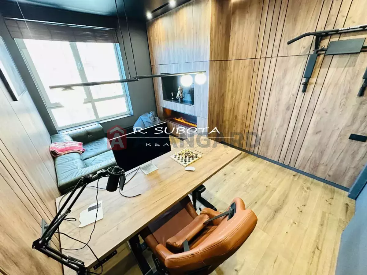 3 ����. ��������, 90/60/30 ��. �., 18/19 ���� ���� 8