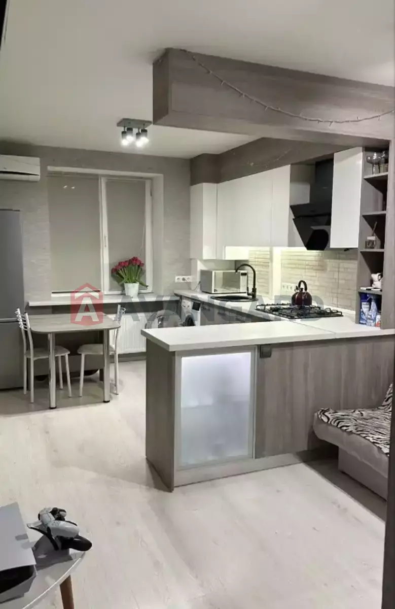 2 ����. ��������, 46/28/18 ��. �., 9/12 ���� ���� 2