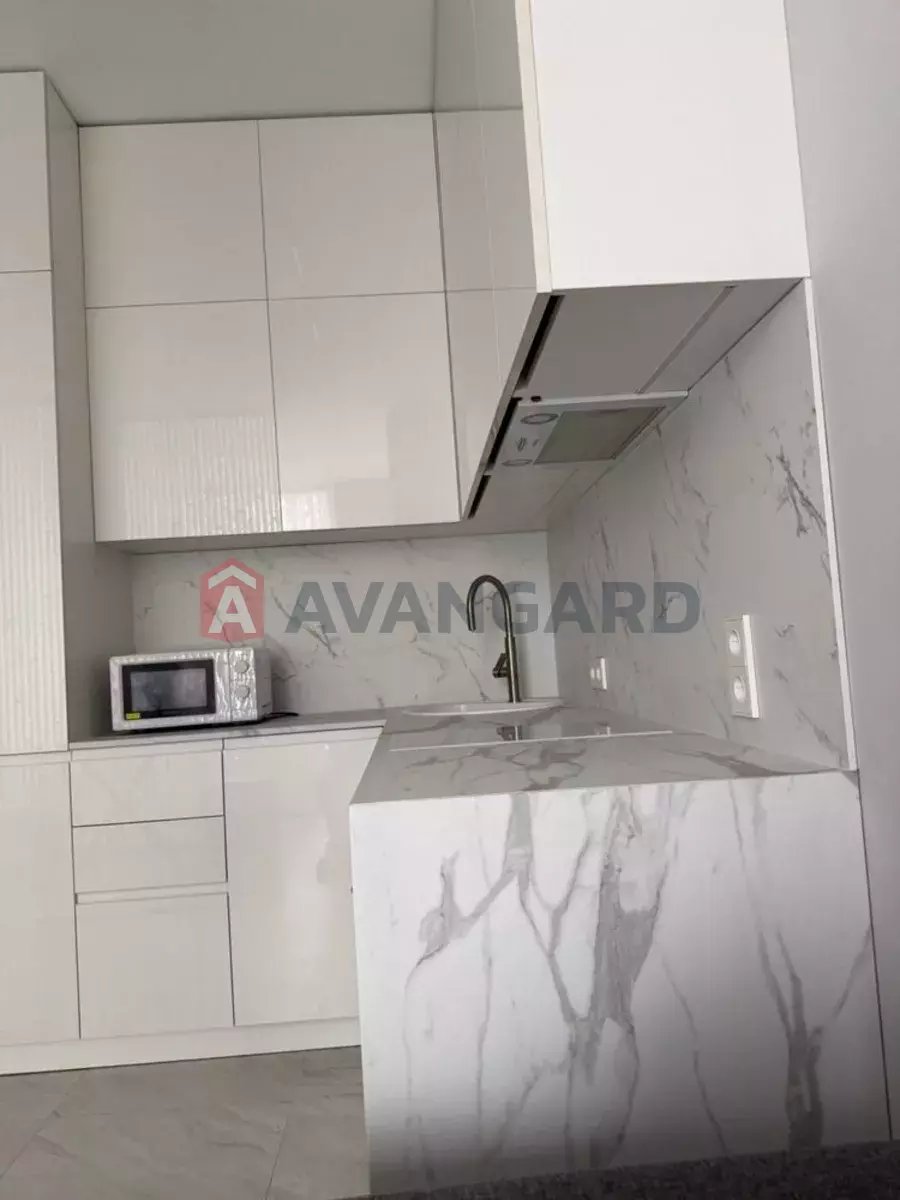 1 ��. ��������, 38/-/8 ��. �., 3/37 ������ ���� 10