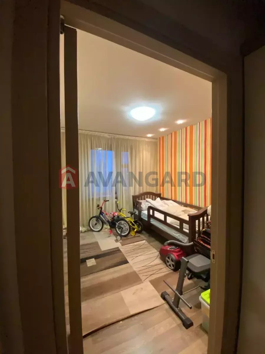 4 . , 83/-/10 . ., 2/10   10