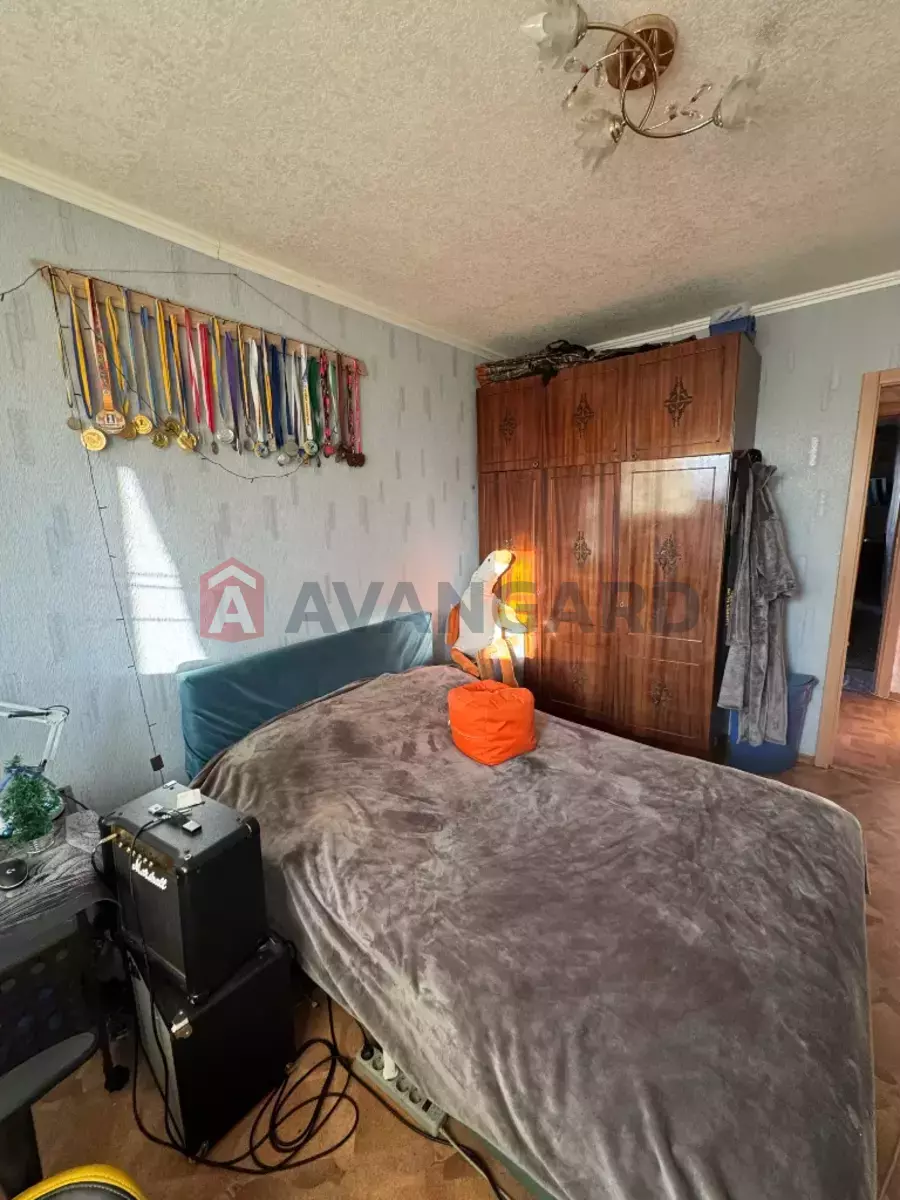 3 ��. ��������, 64/-/8 ��. �., 6/10 ������ ���� 7