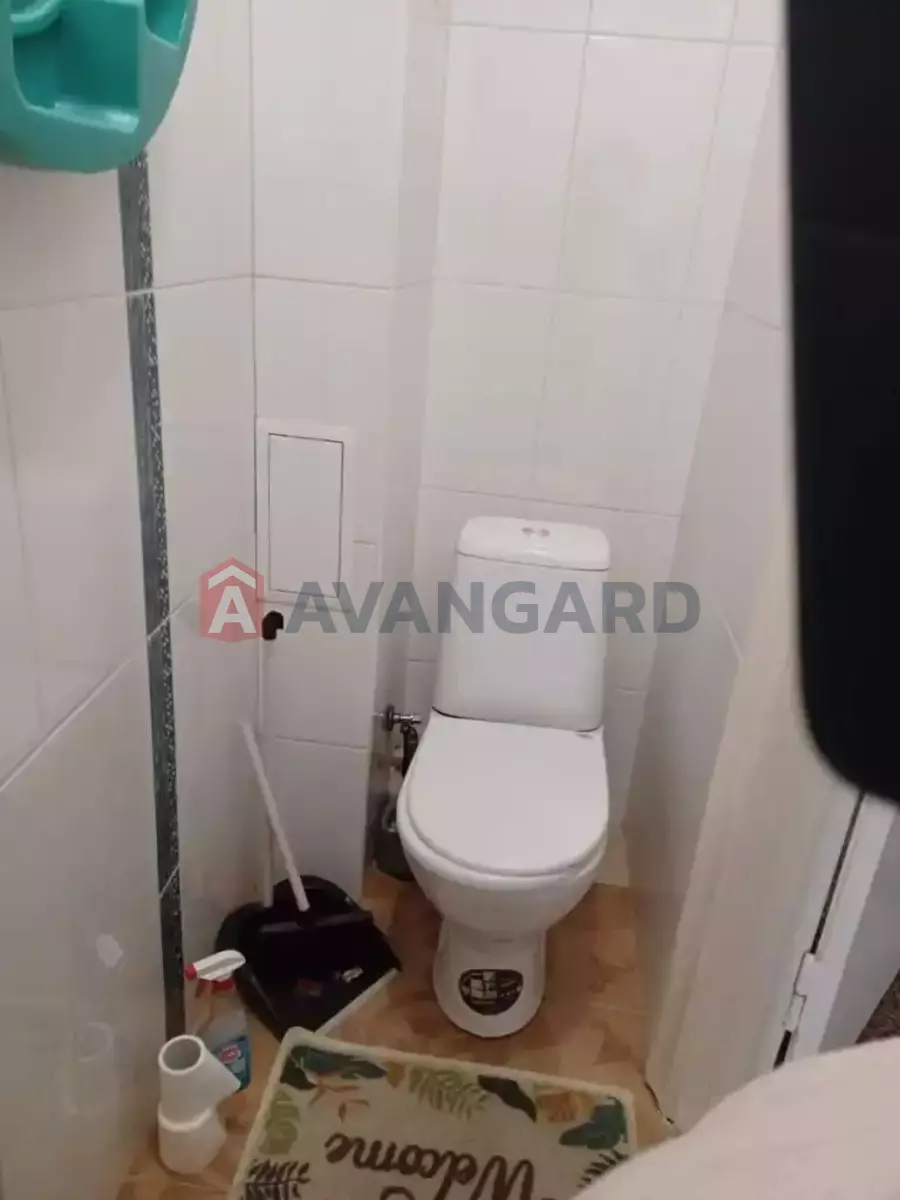 1 ��. ��������, 32/18/6 ��. �., 4/5 ������ ���� 10