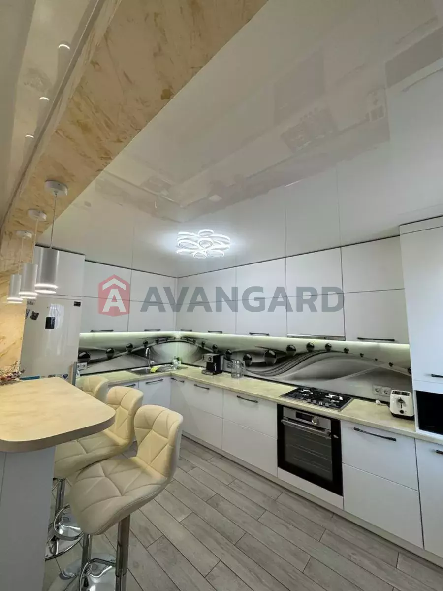 3 ����. ��������, 64/-/15 ��. �., 7/9 ���� ���� 1