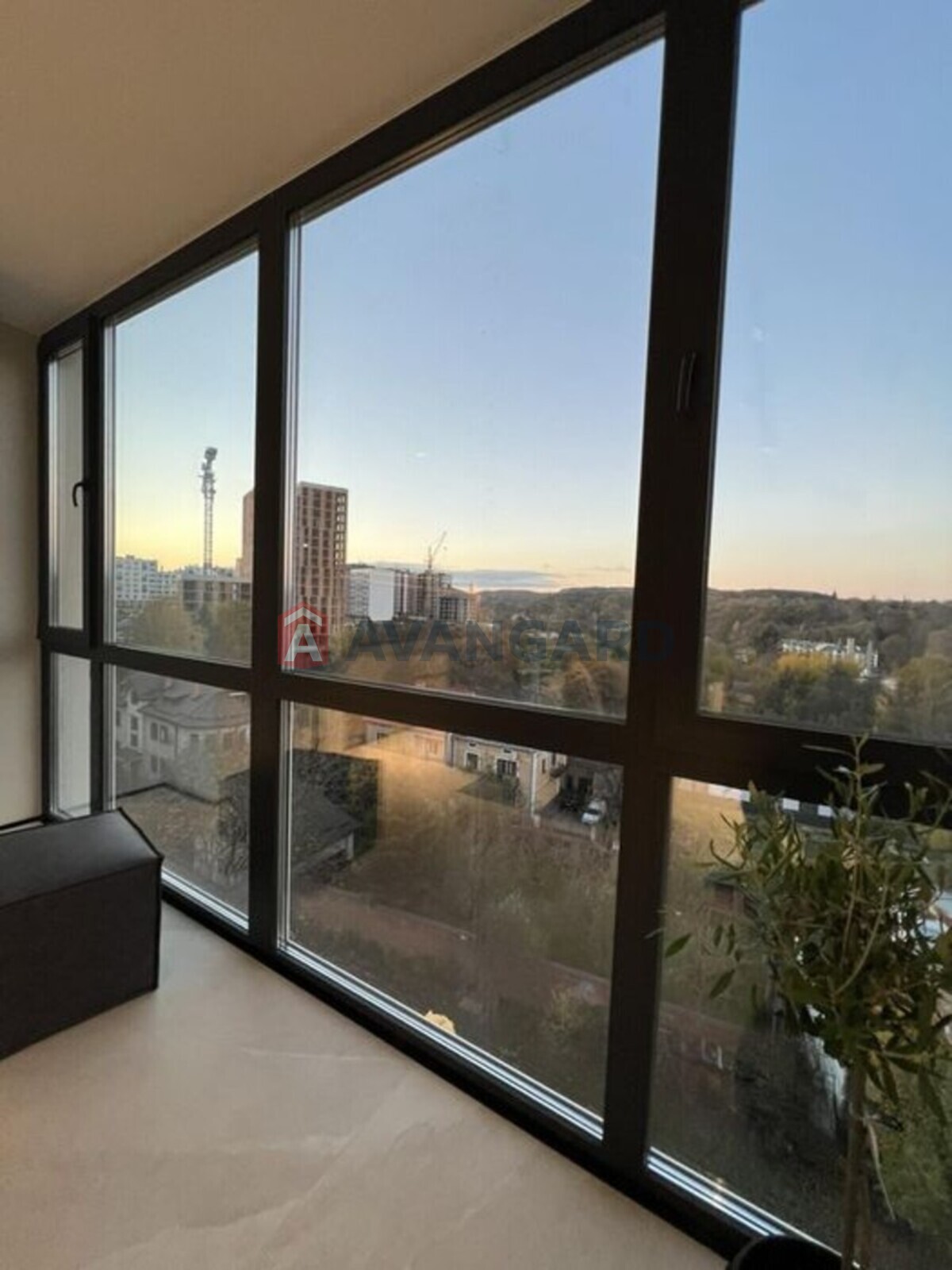 3 ��. ��������, 73/-/18 ��. �., 6/9 ������ ���� 2