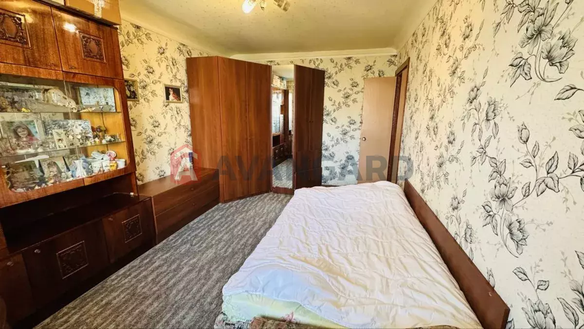 1 ����. ��������, 35/-/6 ��. �., 3/5 ���� ���� 8