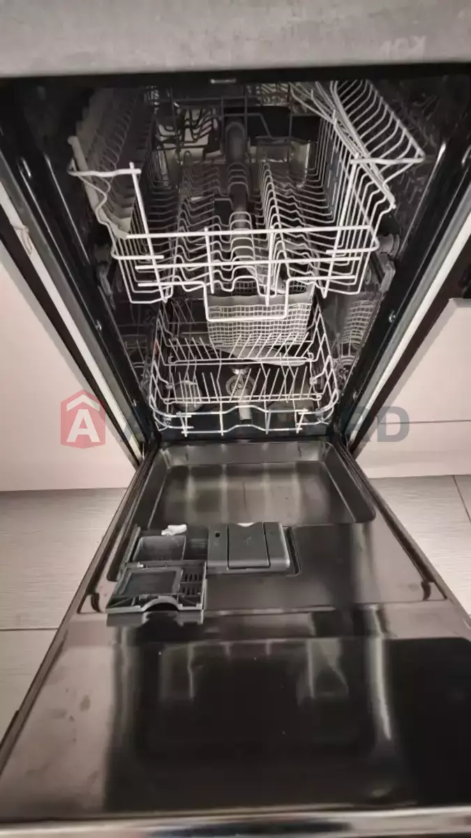 3 ��. ��������, 97/-/30 ��. �., 4/5 ������ ���� 2