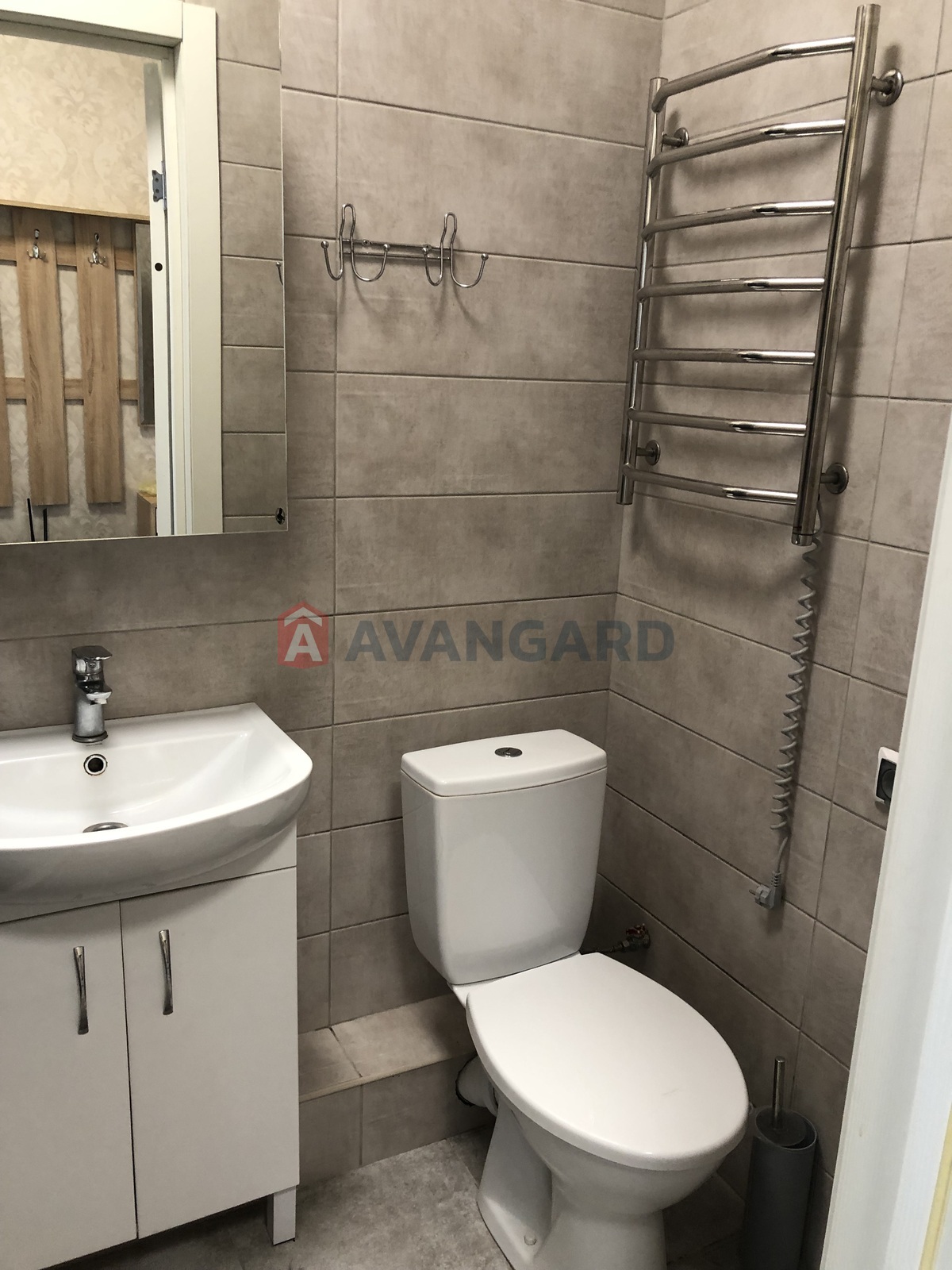 1 ��. ��������, 30/15/8 ��. �., 10/10 ������ ���� 11