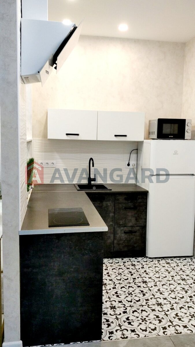 2 ����. ��������, 45/-/- ��. �., 15/18 ���� ���� 9