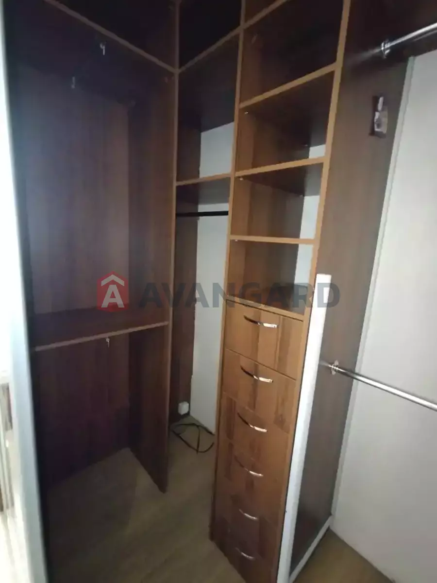 1 ��. ��������, 53/-/20 ��. �., 3/3 ������ ���� 24