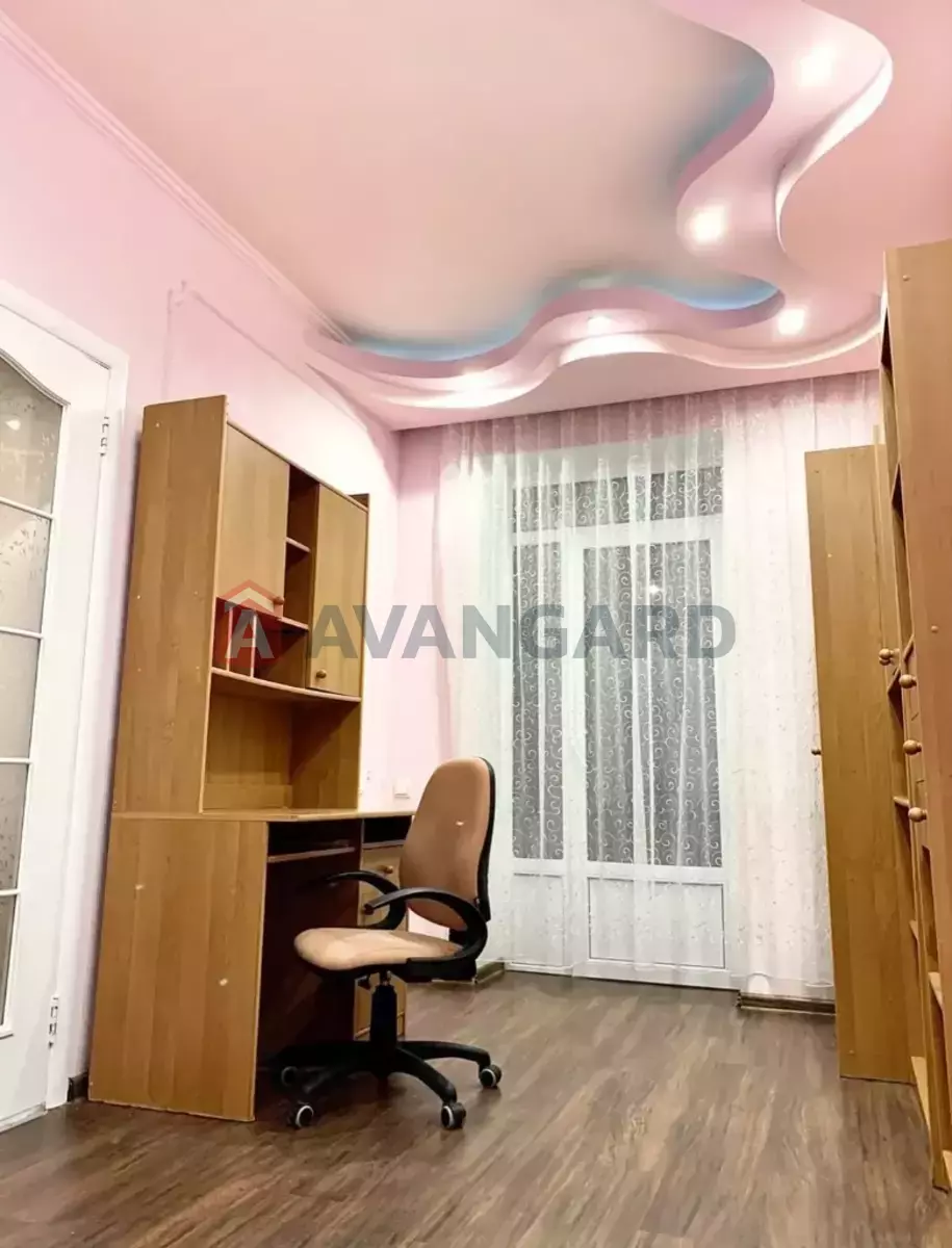 2 ����. ��������, 49/-/8 ��. �., 3/3 ���� ���� 9