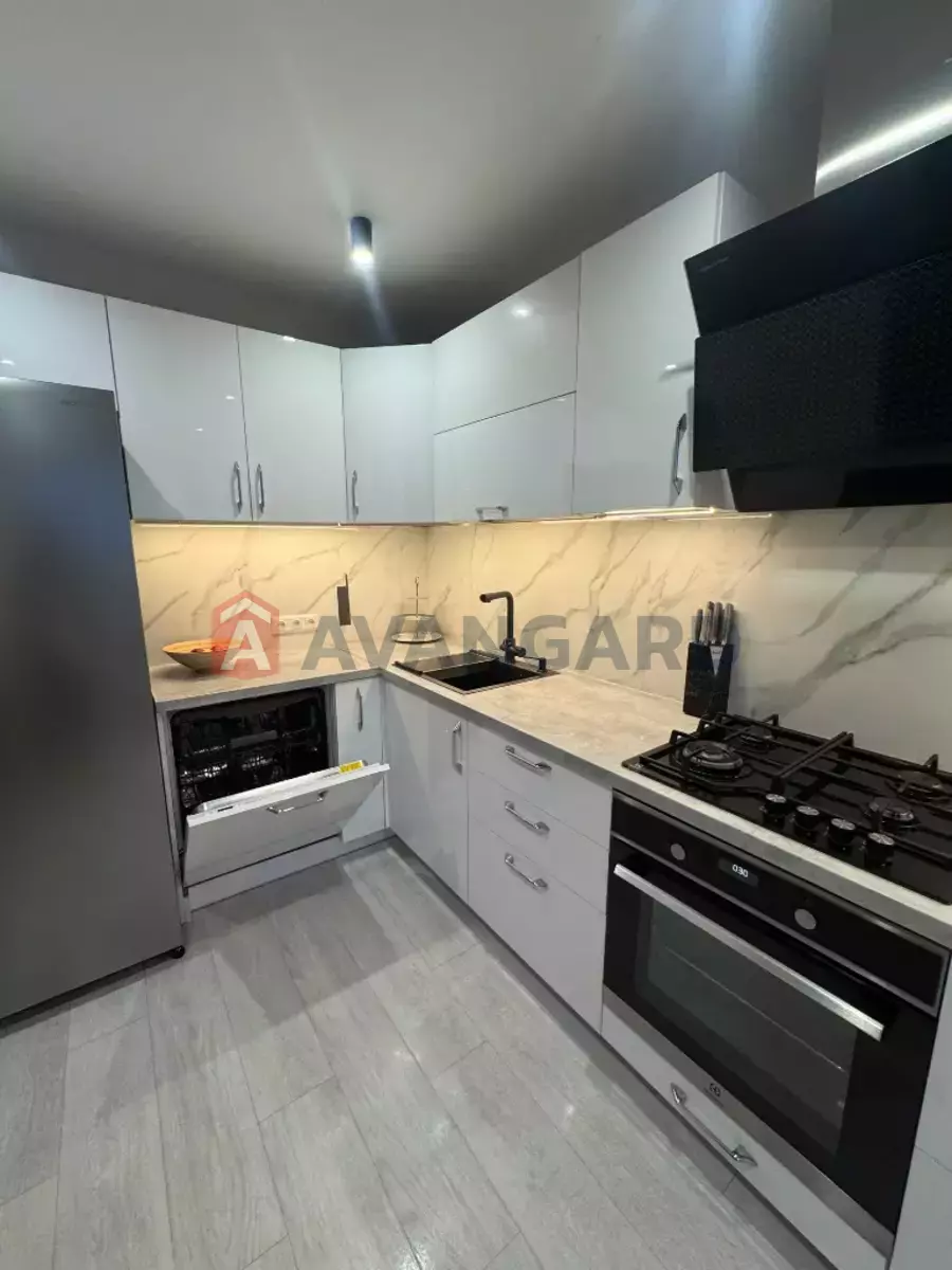 3 ��. ��������, 68/-/- ��. �., 7/9 ������ ���� 11