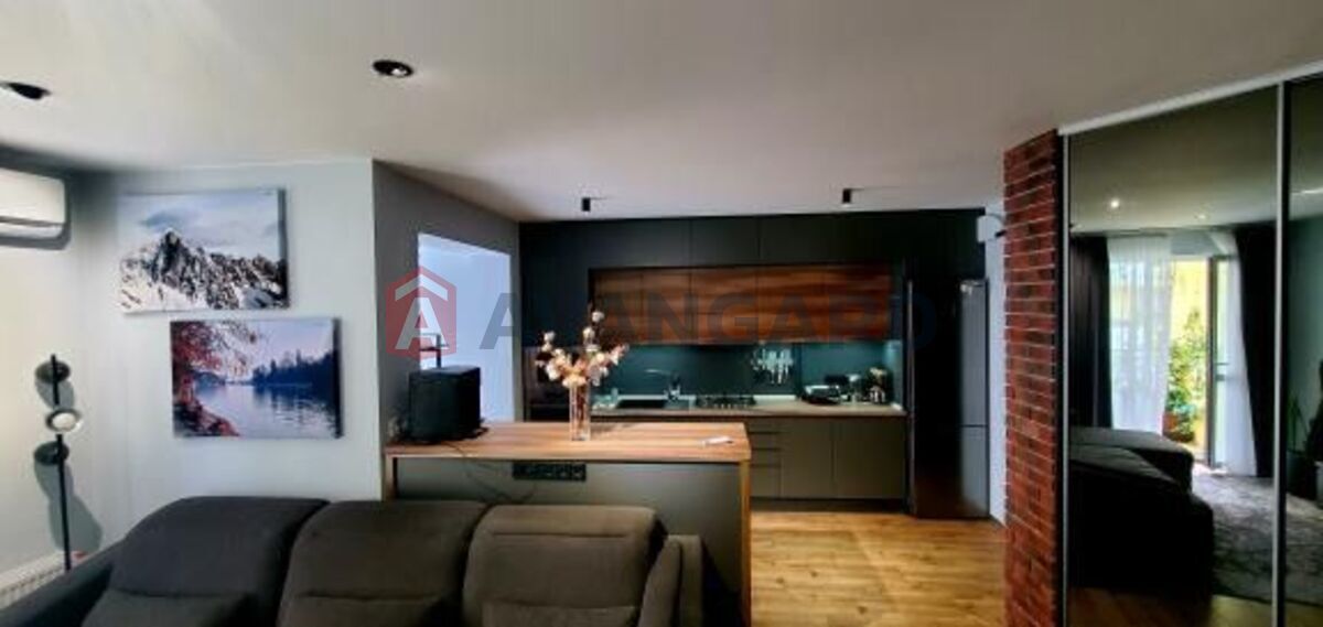 1 ��. ��������, 45/-/10 ��. �., 6/10 ������ ���� 3