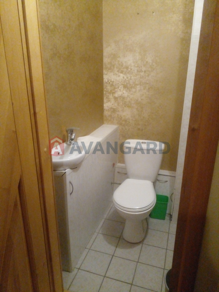 2 ����. ��������, 70/-/12 ��. �., 10/12 ���� ���� 5