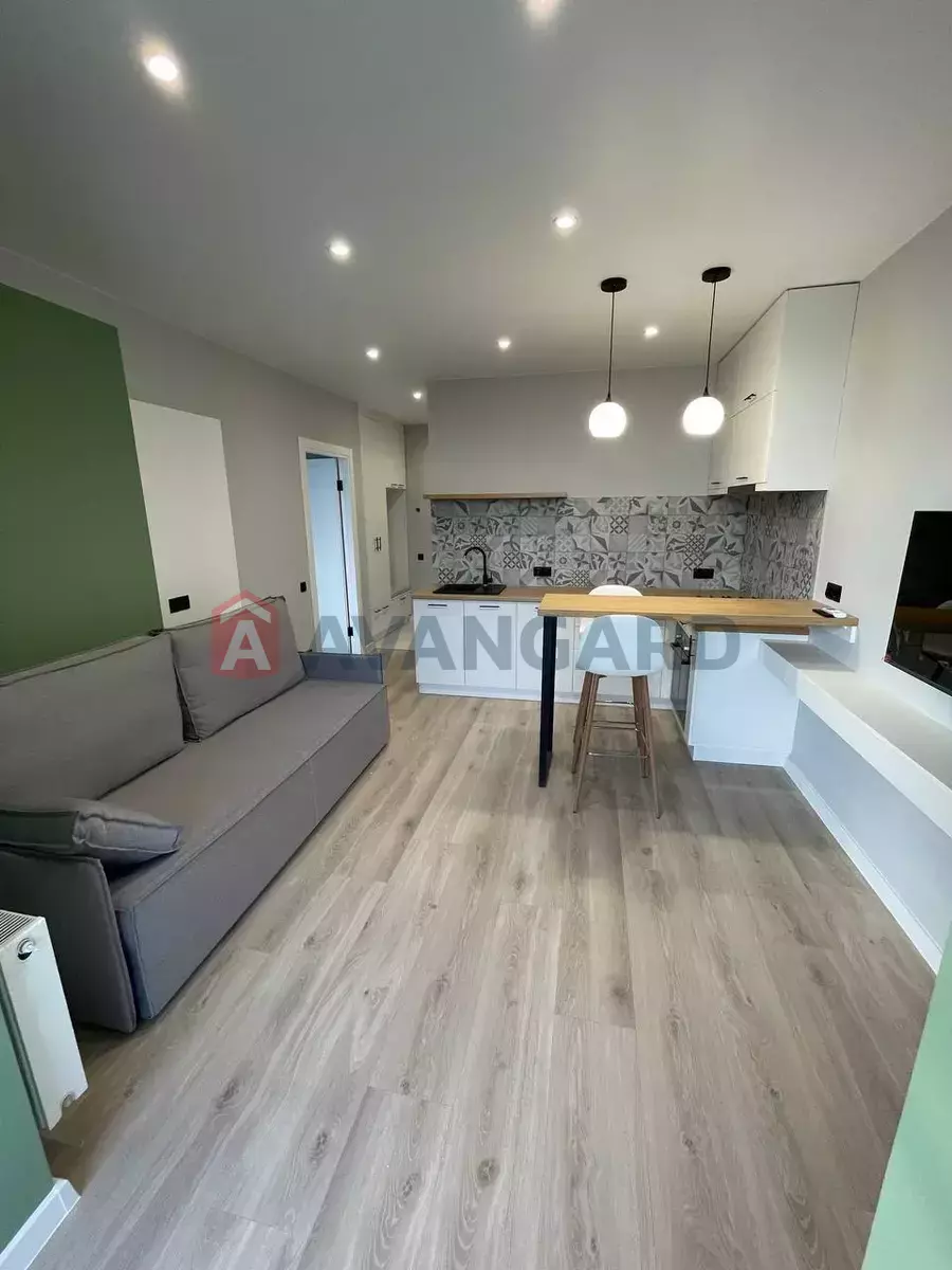 1 ����. ��������, 45/-/10 ��. �., 8/9 ���� ���� 3