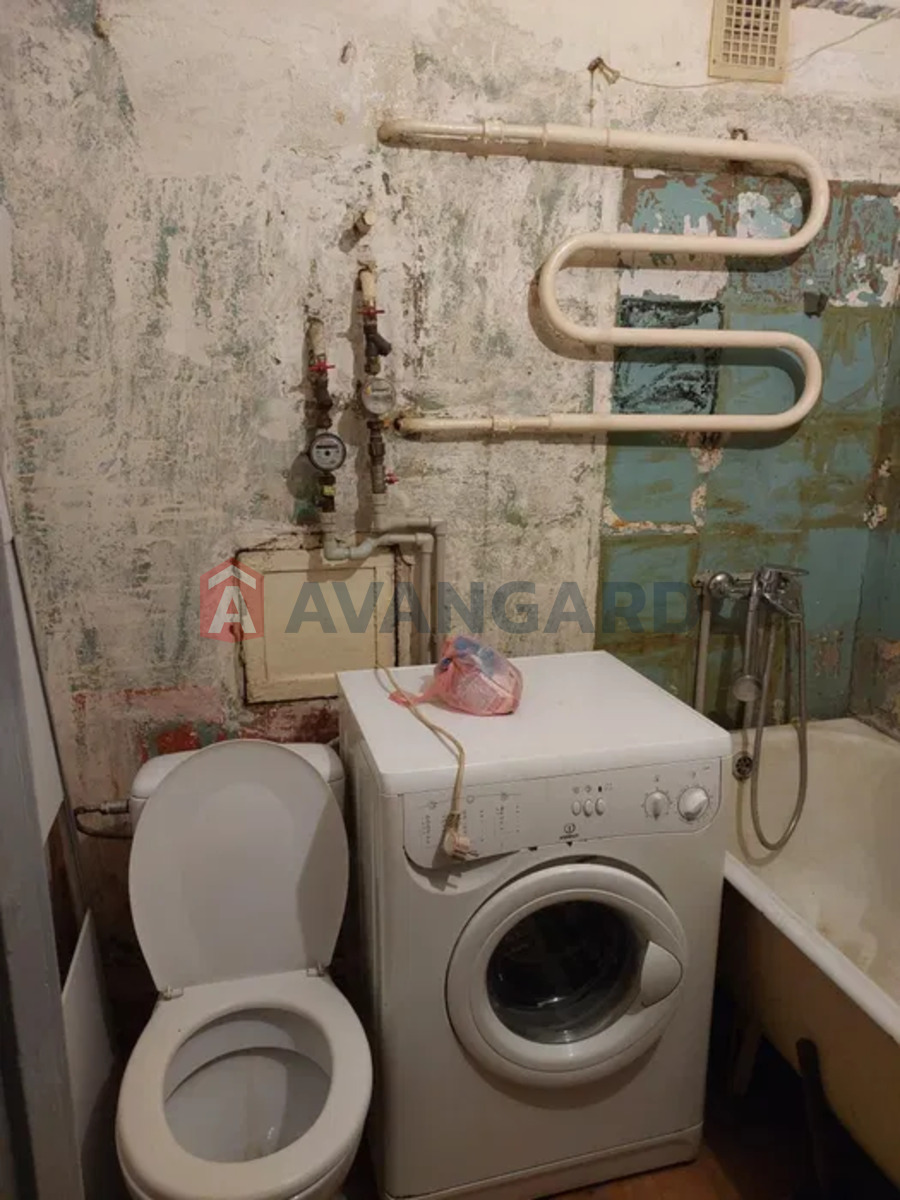 1 ��. ��������, 33/-/5 ��. �., 5/5 ������ ���� 6