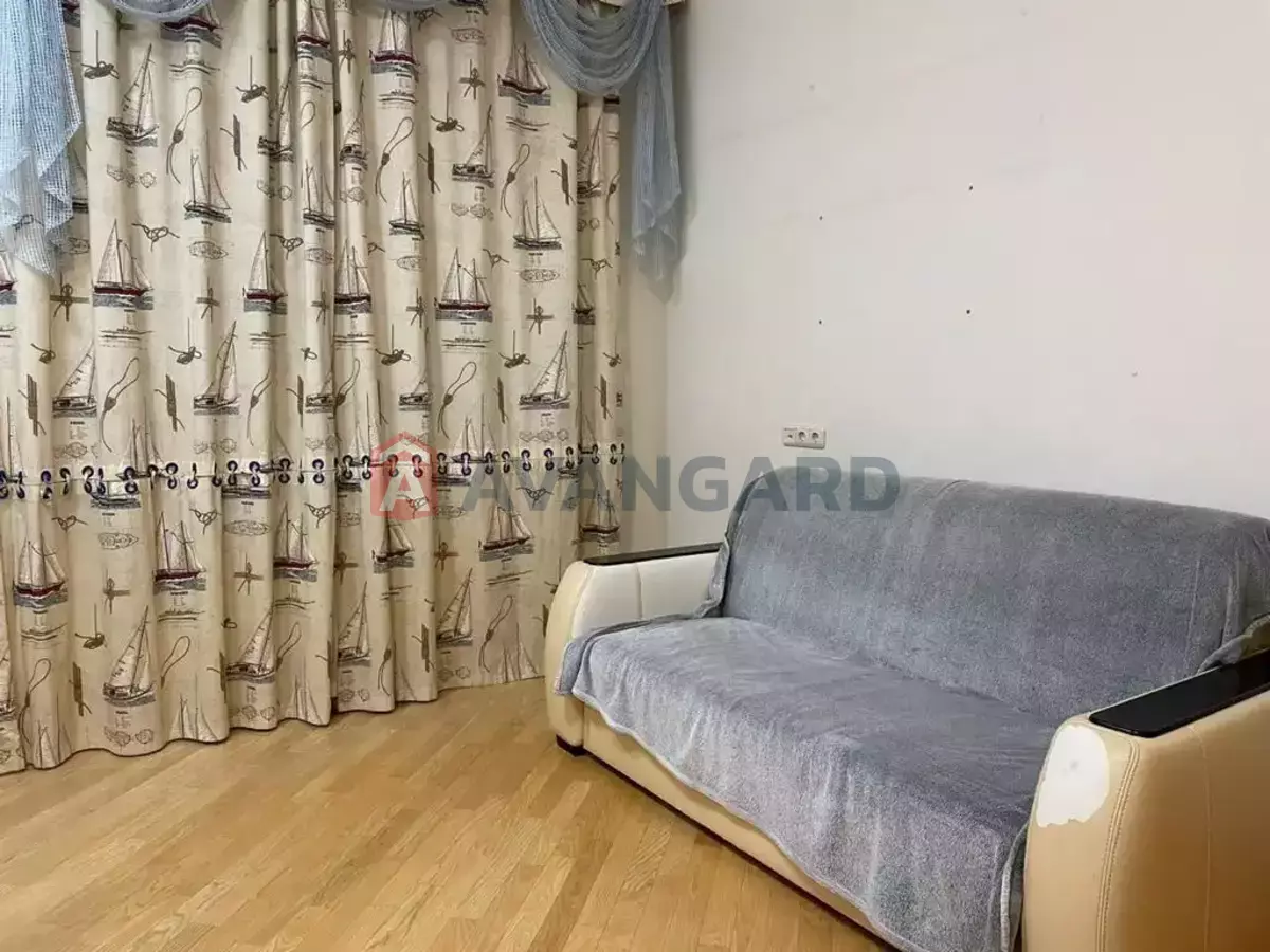 4 ����. ��������, 178/85/32 ��. �., 3/5 ���� ���� 16