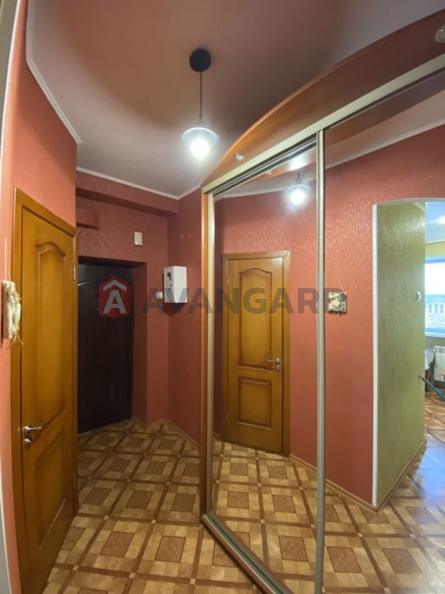 2 ��. ��������, 45/-/7 ��. �., 5/5 ������ ���� 22