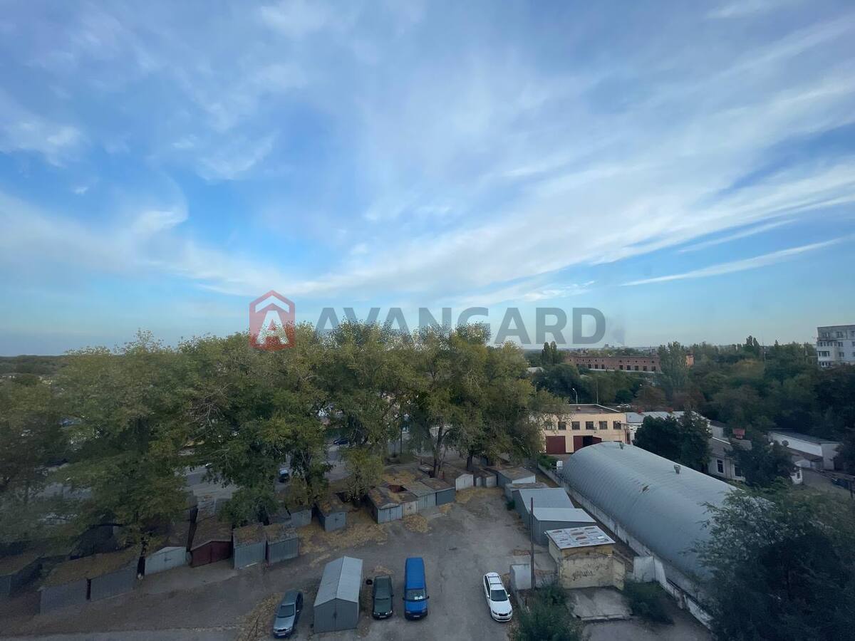 1 ��. ��������, 18/-/5 ��. �., 8/9 ������ ���� 1