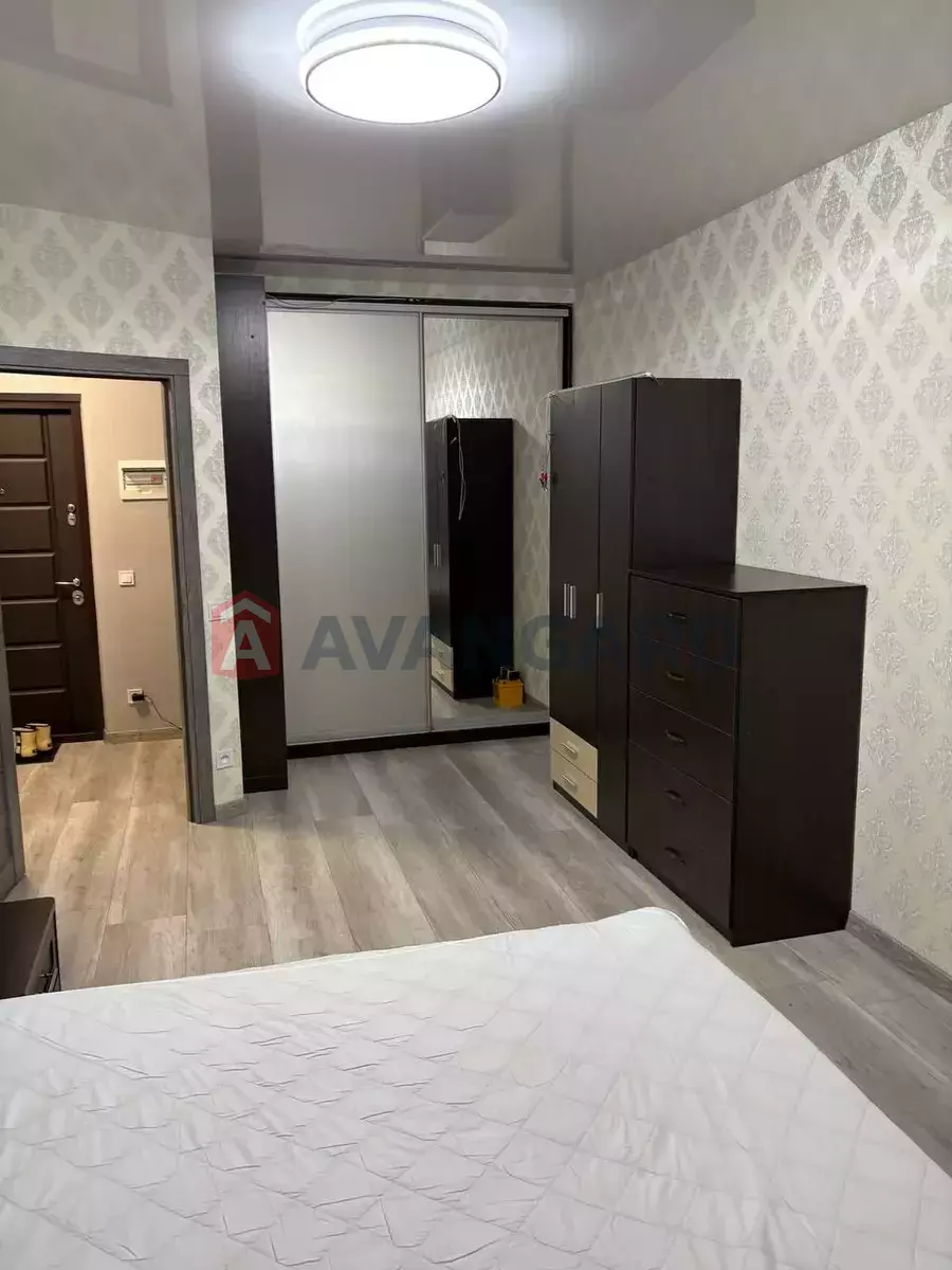 2 ��. ��������, 45/-/- ��. �., 8/10 ������ ���� 16