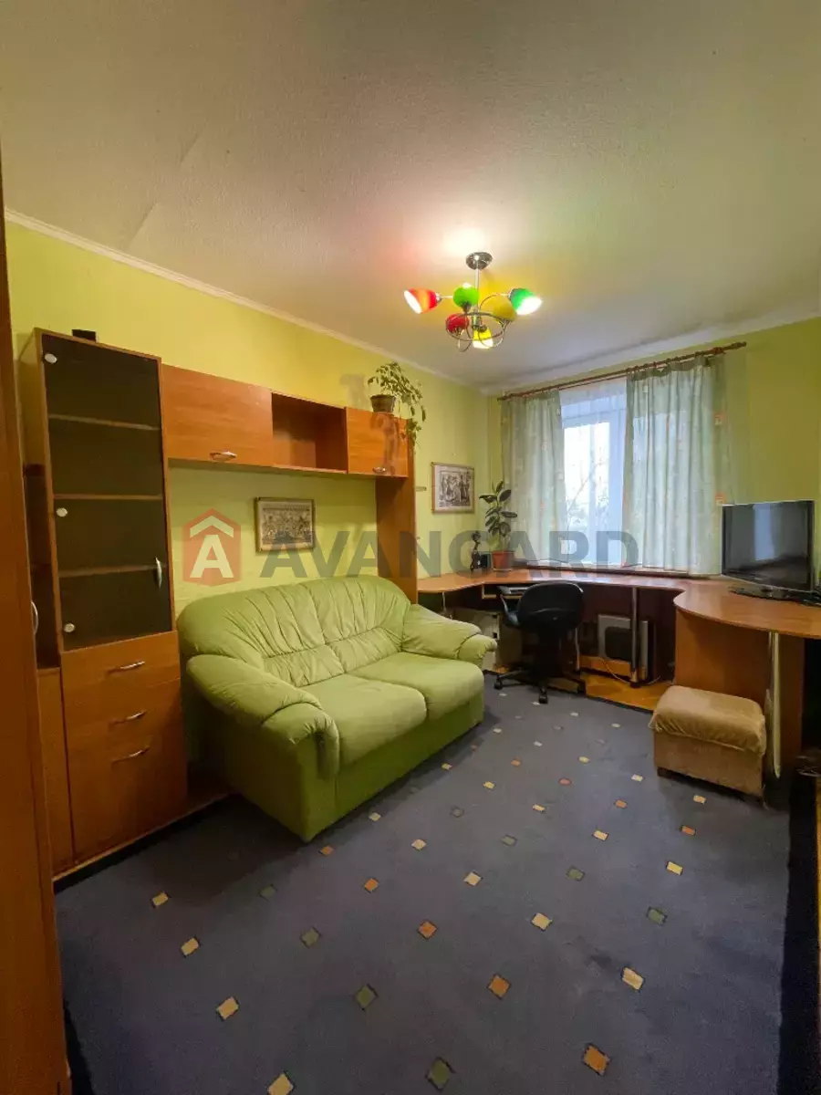 3 ��. ��������, 79/-/10 ��. �., 5/9 ������ ���� 17