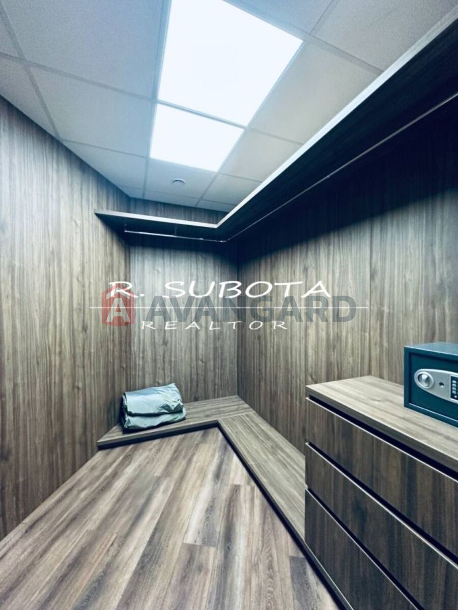 3 ��. ��������, 94/-/- ��. �., 8/22 ������ ���� 6