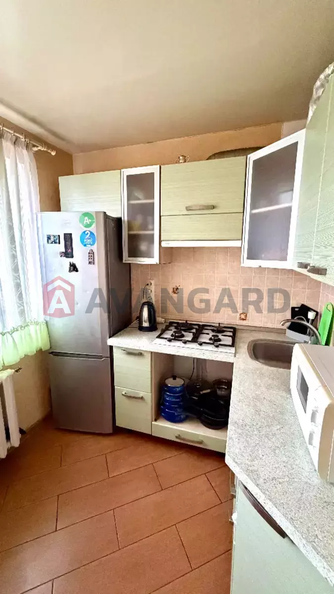 1 ����. ��������, 37/-/10 ��. �., 5/5 ���� ���� 14