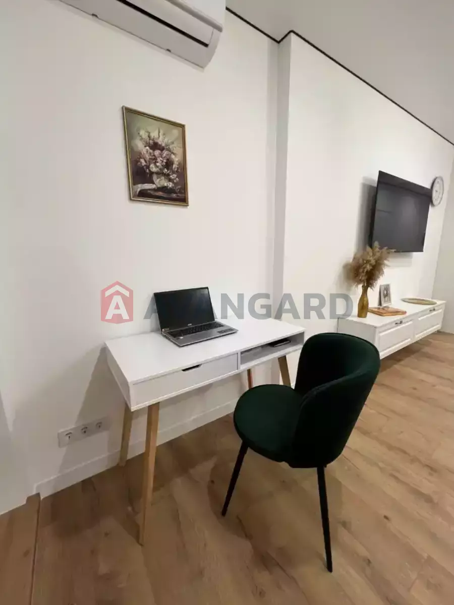 1 ����. ��������, 34/-/- ��. �., 17/24 ���� ���� 8