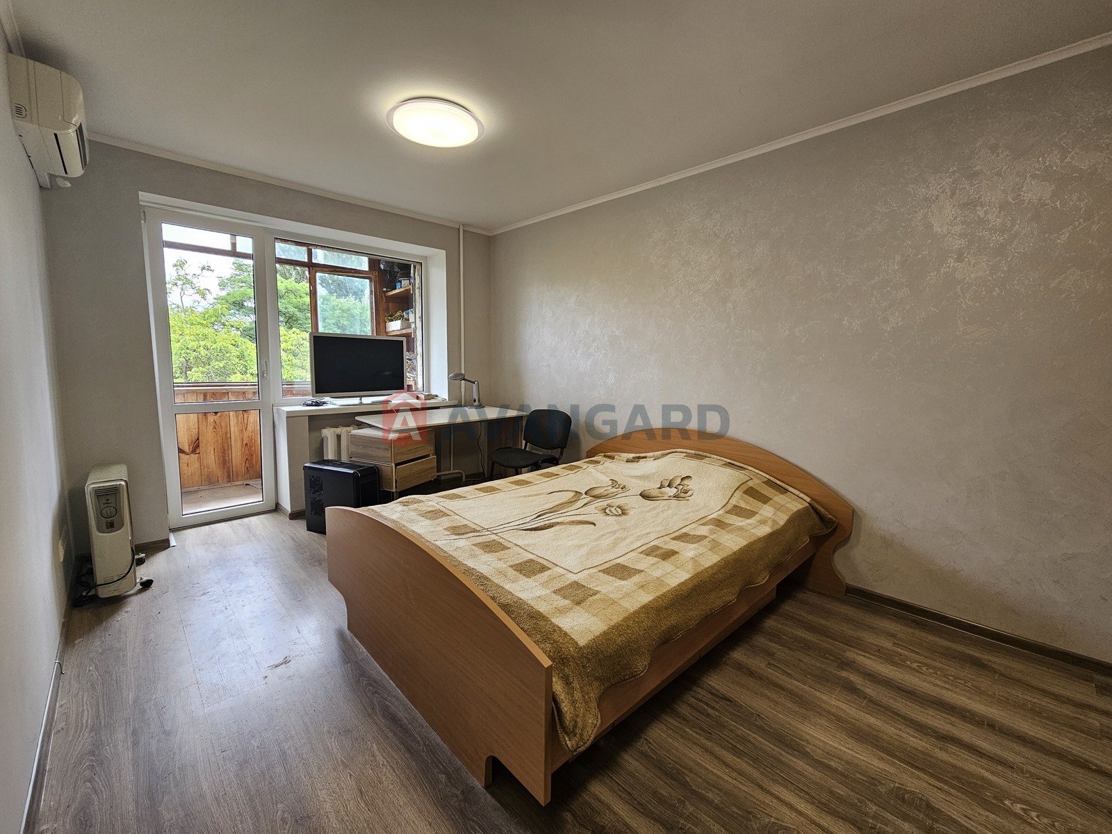 1 ����. ��������, 31/17/7 ��. �., 4/5 ���� ���� 3