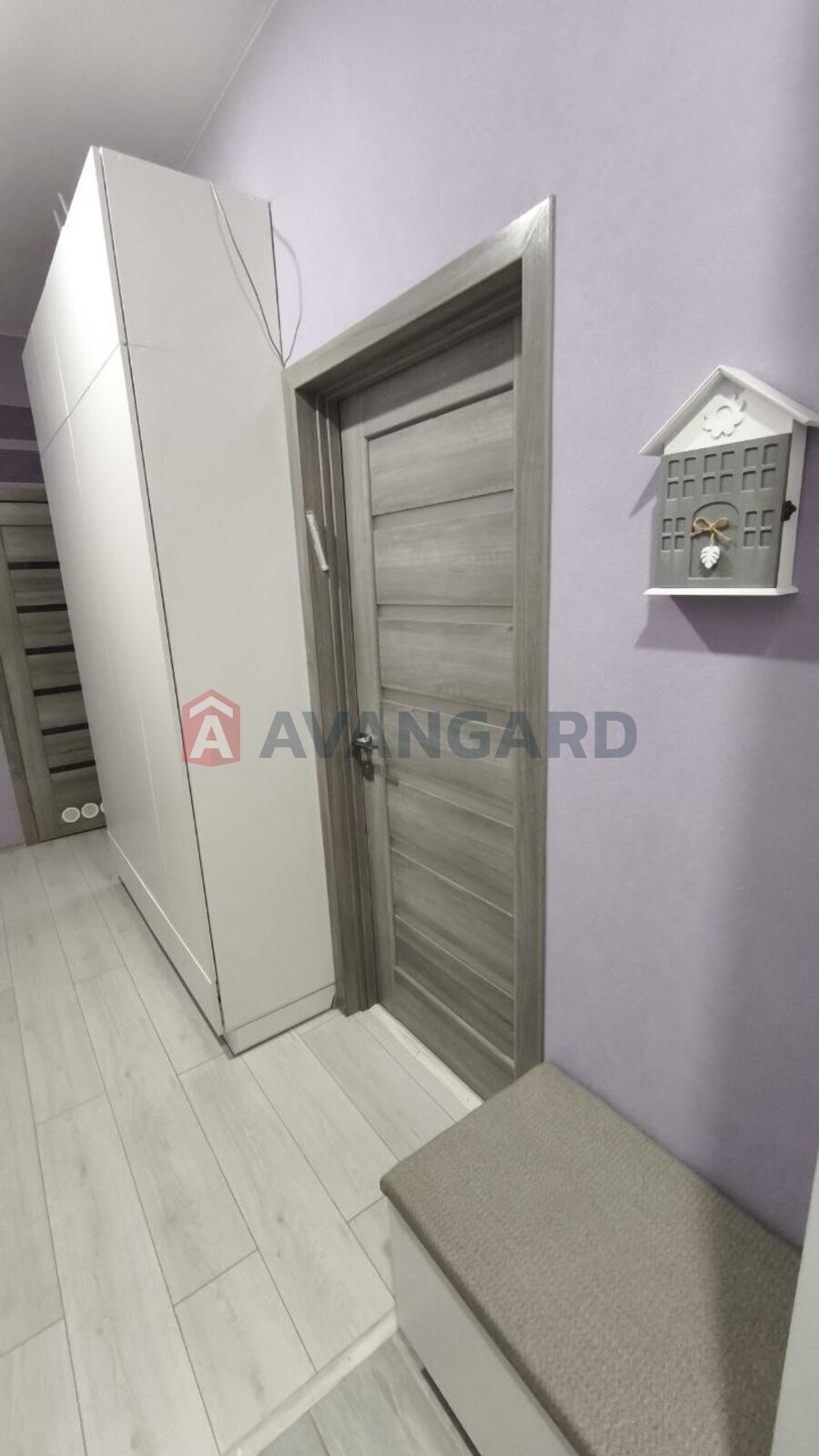 2 ��. ��������, 56/-/8 ��. �., 5/5 ������ ���� 13