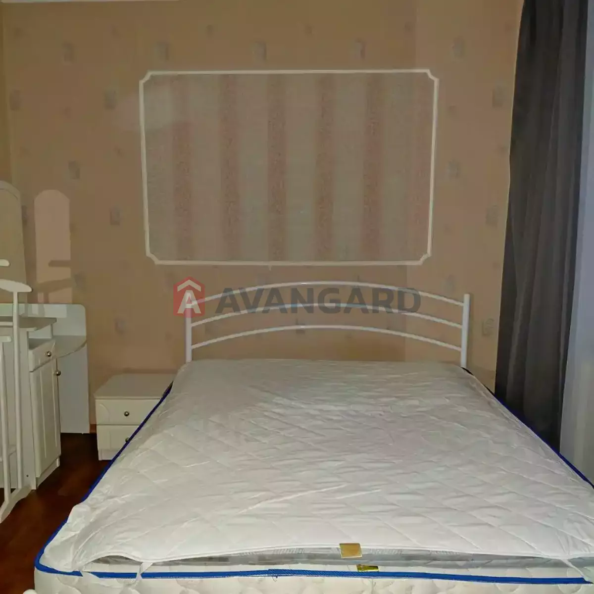 3 ��. ��������, 57/30/8 ��. �., 7/9 ������ ���� 4