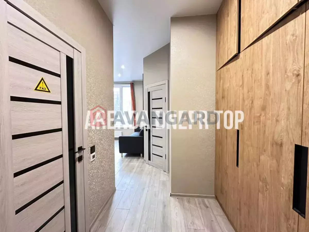 2 ����. ��������, 40/-/- ��. �., 2/10 ���� ���� 3